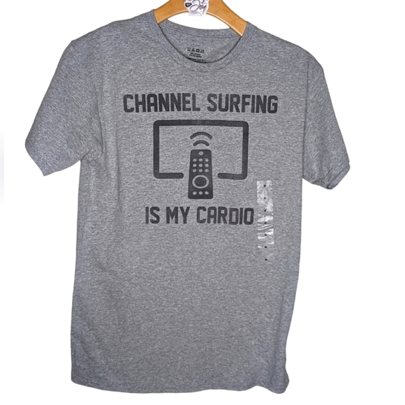 Channel surfing is my Cardio short sleeve graphic T-shirt - Picture 2 of 6